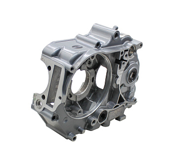 Картер двигателя левый YX 125 154FMI (электростартер, п.автомат) с сальниками и подшипниками 